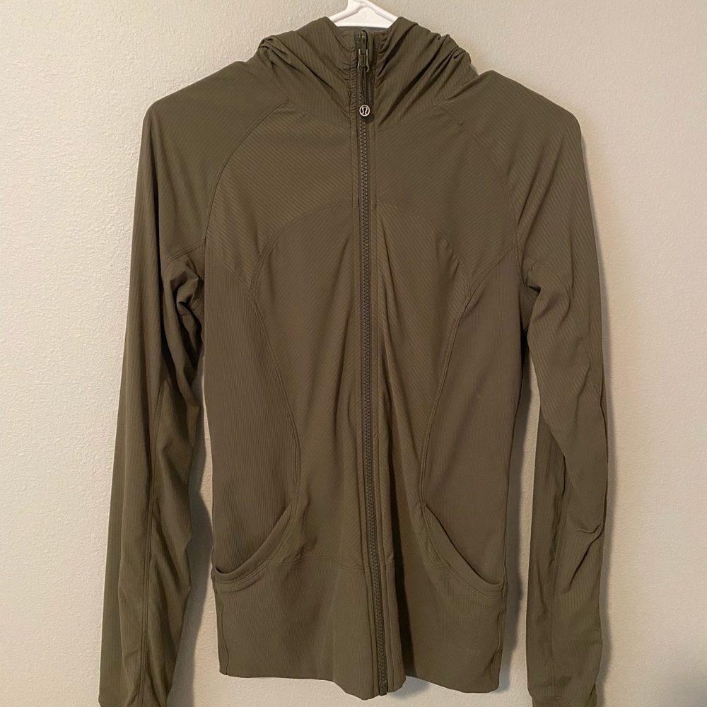 Lululemon In Flux Jacket - Picture 3 of 7